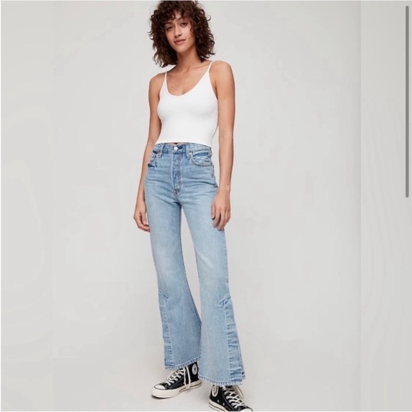 Levi’s Ribcage Split Flare Jean Dazed and Confused Light Washed Blue size 26 - Picture 3 of 16